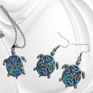 Blue Turtle Fashion Round Alloy Necklace & Earrings Blue green & silver NWOT